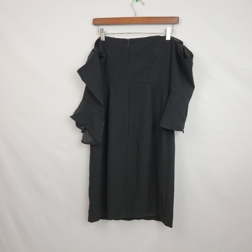 Women's size 6 cupcakes and Cashmere off the shoulder dress - Picture 2 of 7